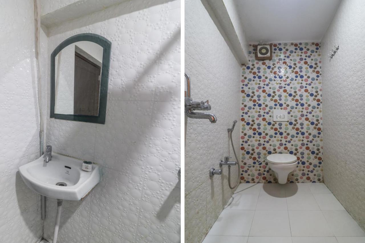 Oyo 60651 Hotel Arya Варанаси Екстериор снимка